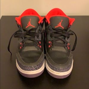 Air Jordan 3s. 6.5 youth size